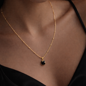 minimal-gold-black-stone-pendant-necklace