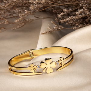 golden-clover-charm-slim-bangle
