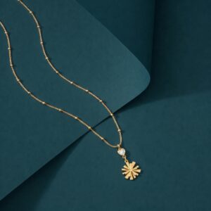 DAINTY DAISY NECKLACE