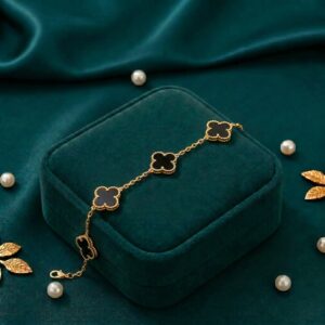 BLACK CLOVER BRACELET