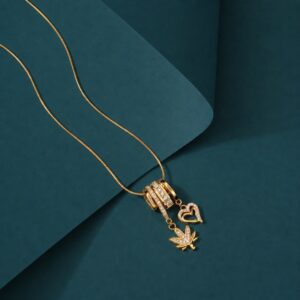 CHARM SPARKLE STRING