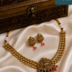 LAYERED LAKSHMI CHOCKER