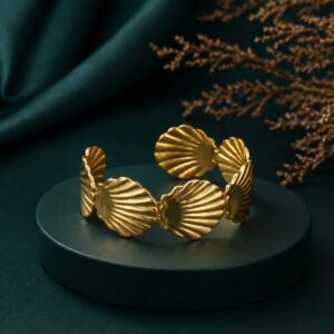 OCEAN OYSTER BANGLE