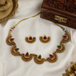 mooncrest-temple-necklace