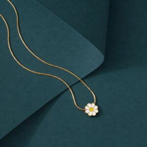 Daisy Bloom Necklace