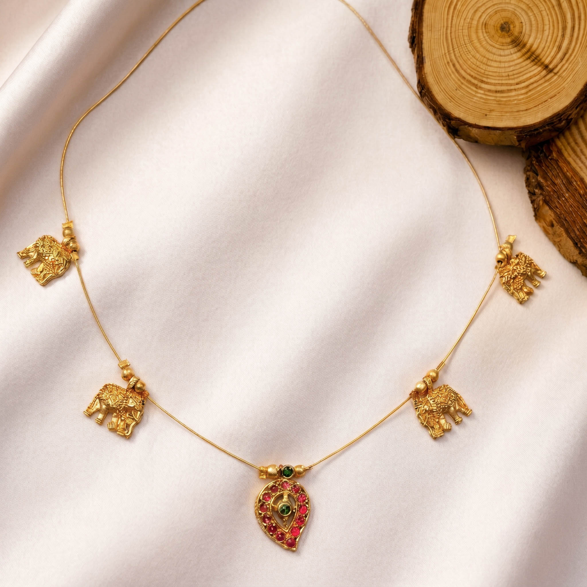 GAJA MANGA NECKLACE - Image 2
