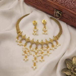 PEARL DROP NECKLACE