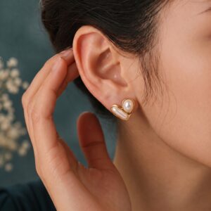 Pearl Heart Studs